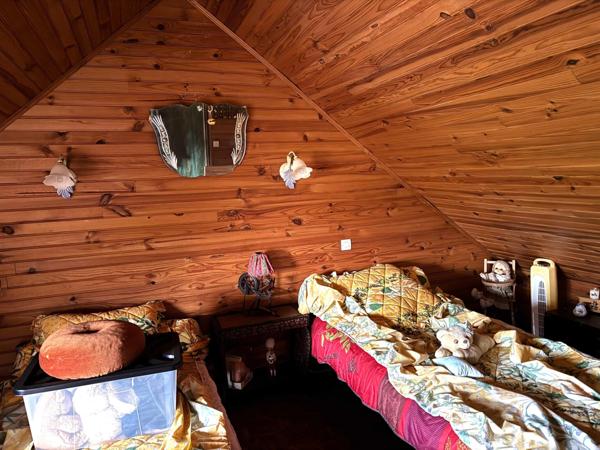 Petite maison mitoyenne à rénover – Saint-Fromond