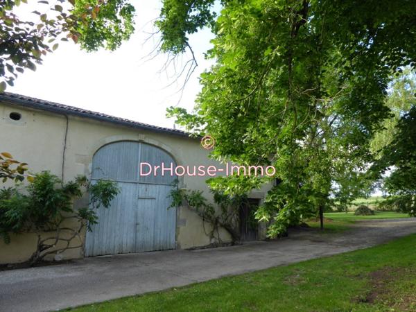 Maison à vendre 9 pièces de 300 m²