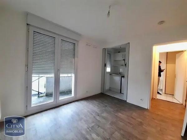 Appartement à louer 1 pièce 18.8m² Chartres (28000)
