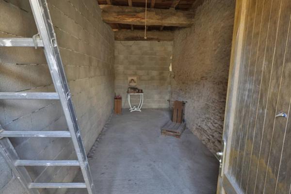 Bien immobilier à vendre 3 pièces de 140 m²