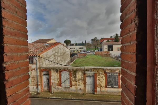 Bien immobilier à vendre 3 pièces de 140 m²