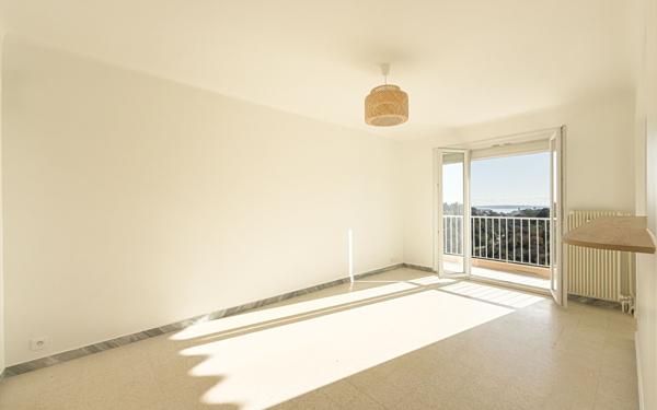 Appartement à vendre    2 pièces • 45,75 m2 Cannes