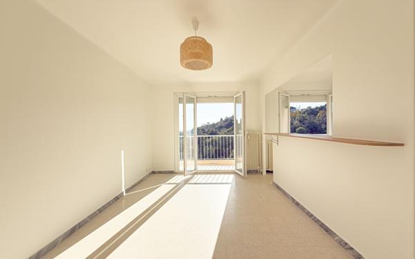 Appartement à vendre    2 pièces • 45,75 m2 Cannes