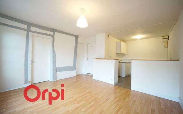 Appartement à louer    3 pièces •  Bernay