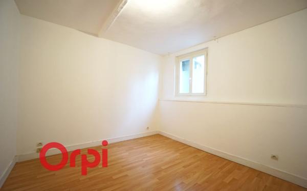 Appartement à louer    3 pièces •  Bernay