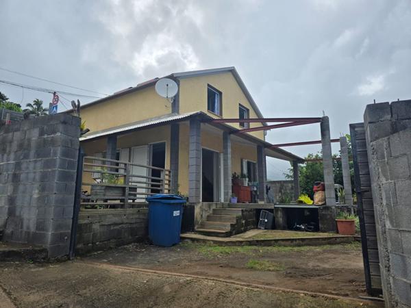 Maison dans Les Trois-Bassins