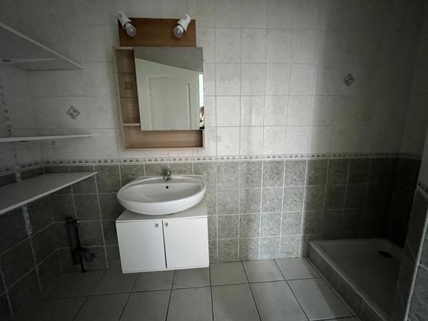 REF 11431 - 10 rue Sous Sainte Claire - F3 au 3ème étage