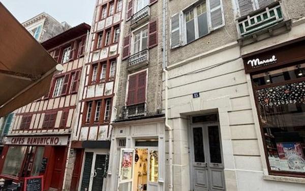 Appartement à vendre    3 pièces • 45,10 m2 Bayonne
