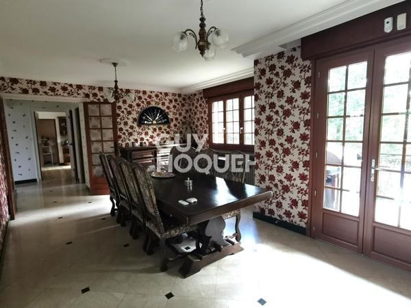 MAISON À VENDRE DE 6 PIÈCES DE 220,00 M²