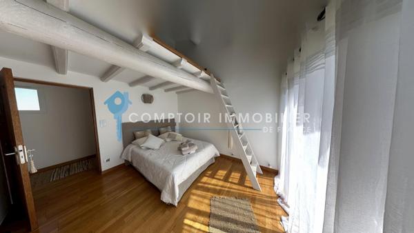 Maison
                                                                                                                                                                                                                                                                                                                        5 pièce(s)                                                                                                                                                                                                          4 chambre(s)                                                                                                                                                                                                          210  m²