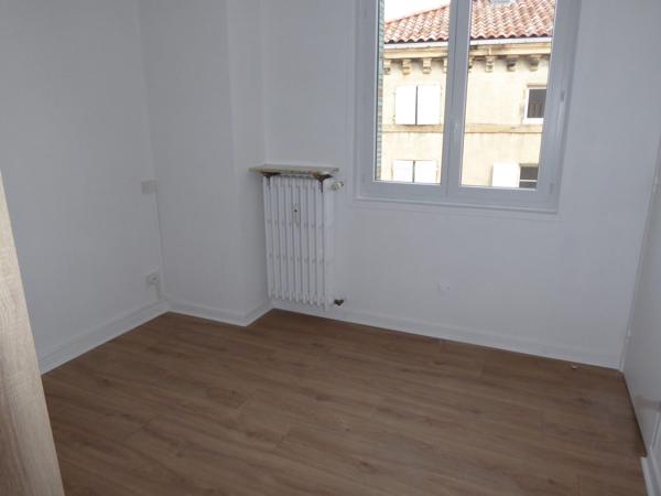 APPARTEMENT DE TYPE F2