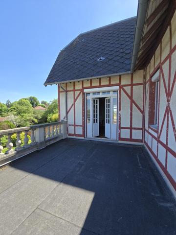 À vendre - Maison bourgeoise, 9 pièces située à Brunoy (91800)