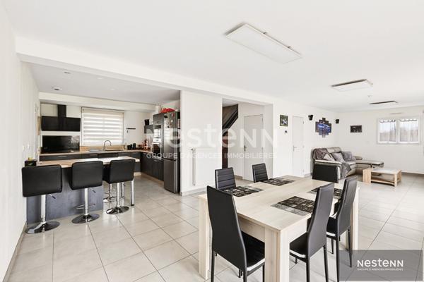 A Vendre Maison contemporaine comprenant 5 chambres à Yffiniac