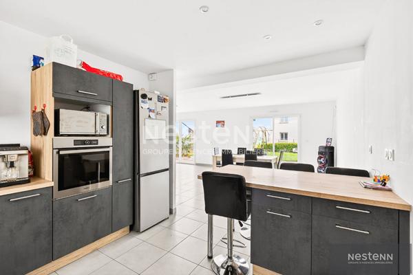 A Vendre Maison contemporaine comprenant 5 chambres à Yffiniac