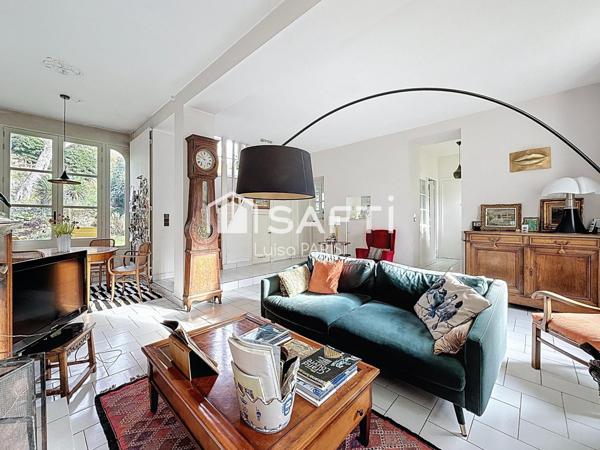 A pied de la gare, du centre-ville et des bords de Seine