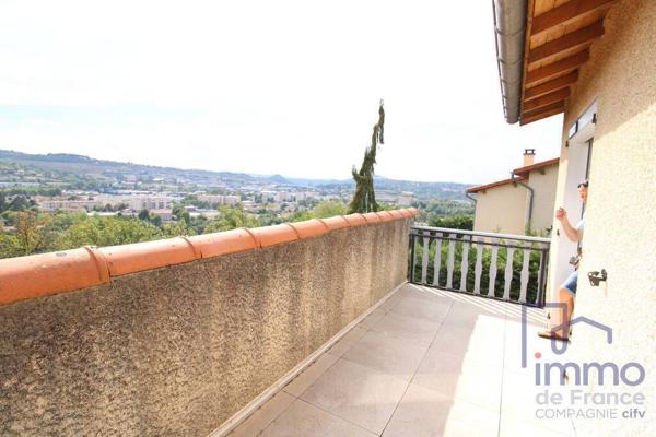 REF LSG756 - 35 CHEMIN DE LA BESSE BRIVES CHARENSAC - Maison de type F5 sur terrain arboré