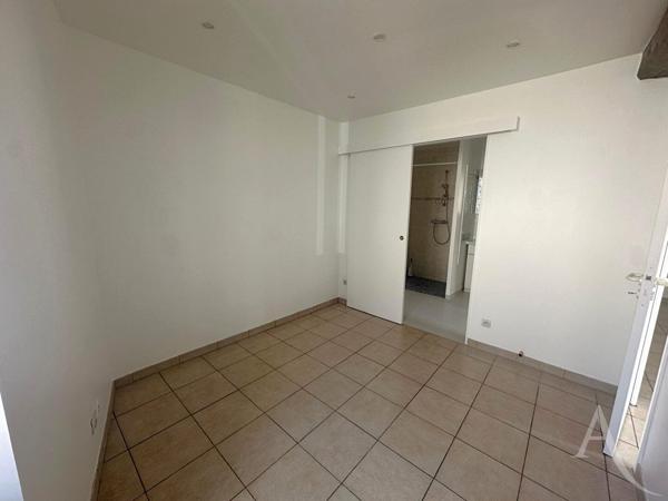 Appartement T2 (35 m²) à SOINDRES