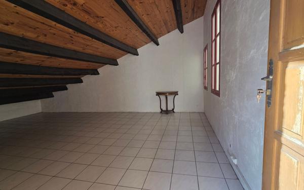 Appartement à vendre    5 pièces • 142 m2 Perpignan