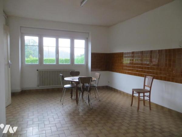 Proche du Barrage de LE GAST et de la Forêt Domaniale de NOUES DE SIENNE