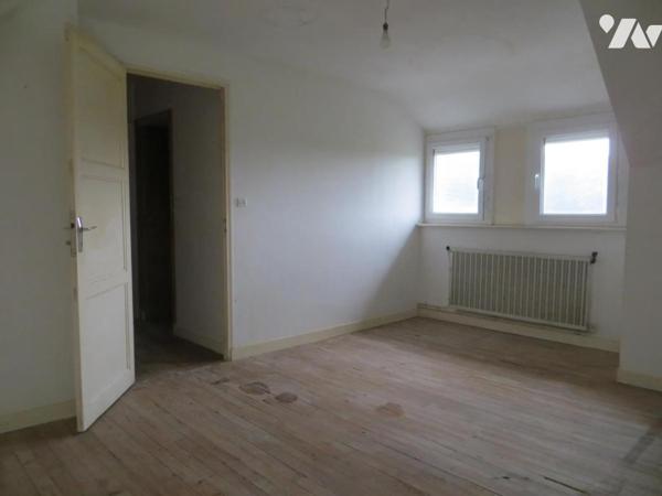 Proche du Barrage de LE GAST et de la Forêt Domaniale de NOUES DE SIENNE