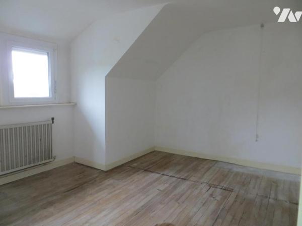 Proche du Barrage de LE GAST et de la Forêt Domaniale de NOUES DE SIENNE