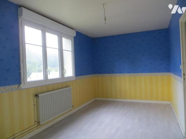 Proche du Barrage de LE GAST et de la Forêt Domaniale de NOUES DE SIENNE