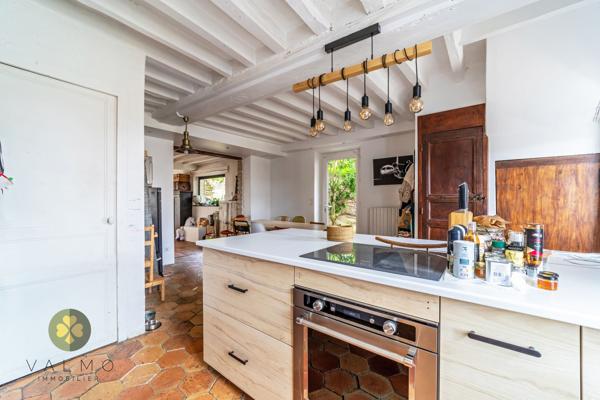 Maison
                                                                                                                                                                                                                                                                                                                        5 pièce(s)                                                                                                                                                                                                          3 chambre(s)                                                                                                                                                                                                          111  m²