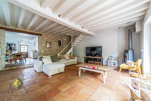 Maison
                                                                                                                                                                                                                                                                                                                        5 pièce(s)                                                                                                                                                                                                          3 chambre(s)                                                                                                                                                                                                          111  m²