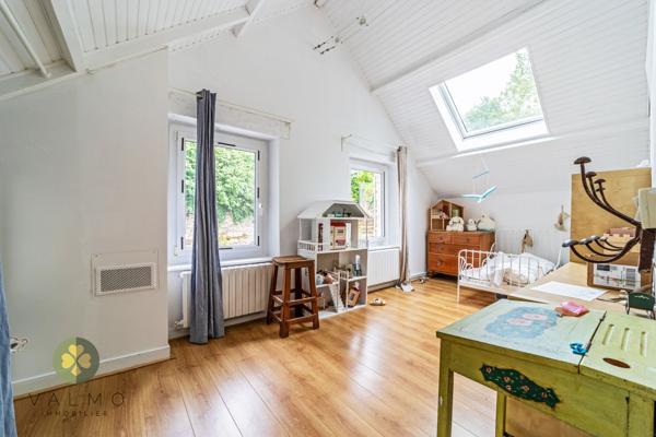 Maison
                                                                                                                                                                                                                                                                                                                        5 pièce(s)                                                                                                                                                                                                          3 chambre(s)                                                                                                                                                                                                          111  m²