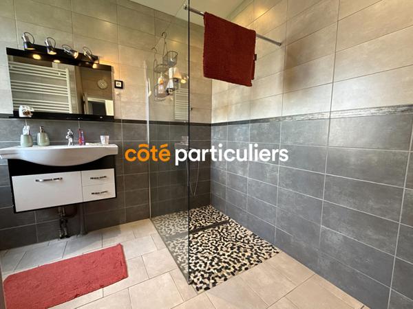 Vente Maison210 m² - 9 Pièces - COUST (18210)