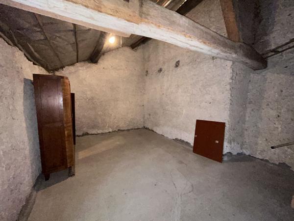 Vente Maison175,46 m² - 9 Pièces - SAINT AMAND MONTROND (18200)