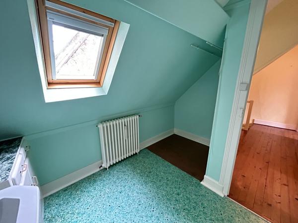 Vente Maison175,46 m² - 9 Pièces - SAINT AMAND MONTROND (18200)