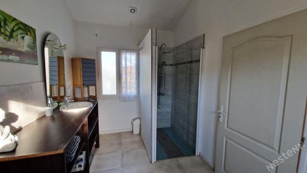 Maison à proximité de tous commerces.