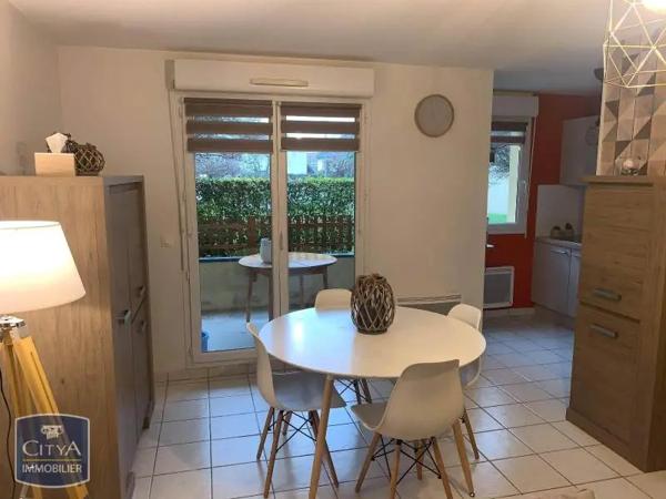 Appartement à louer 2 pièces 48.5m² Châlons-en-Champagne (51000)