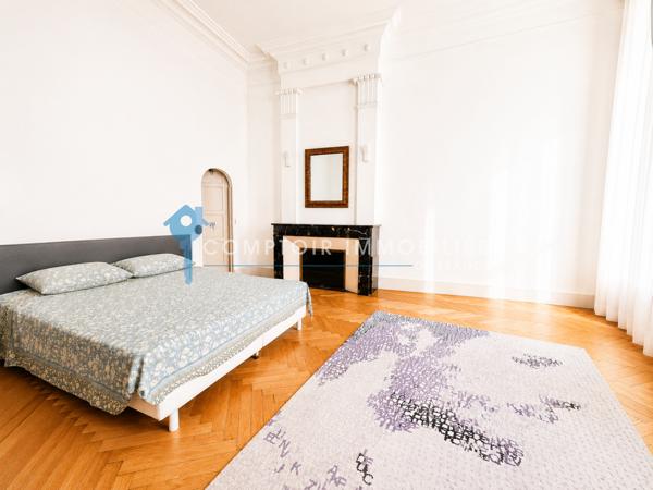 Appartement
                                                                                                                                                                                                                                                                                                                        5 pièce(s)                                                                                                                                                                                                          4 chambre(s)                                                                                                                                                                                                          160.63  m²
