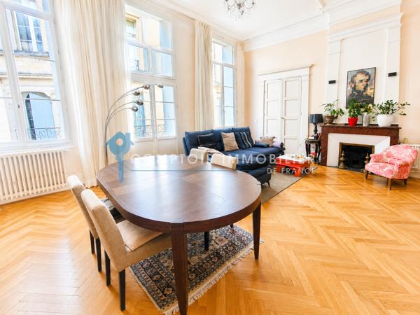 Appartement
                                                                                                                                                                                                                                                                                                                        5 pièce(s)                                                                                                                                                                                                          4 chambre(s)                                                                                                                                                                                                          160.63  m²