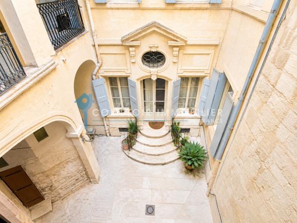 Appartement
                                                                                                                                                                                                                                                                                                                        5 pièce(s)                                                                                                                                                                                                          4 chambre(s)                                                                                                                                                                                                          160.63  m²