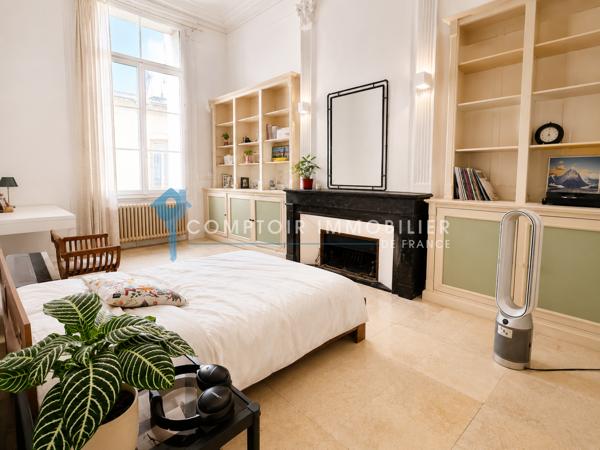 Appartement
                                                                                                                                                                                                                                                                                                                        5 pièce(s)                                                                                                                                                                                                          4 chambre(s)                                                                                                                                                                                                          160.63  m²
