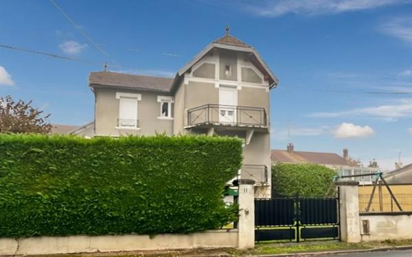 Maison à vendre    4 pièces •  Saint-Astier