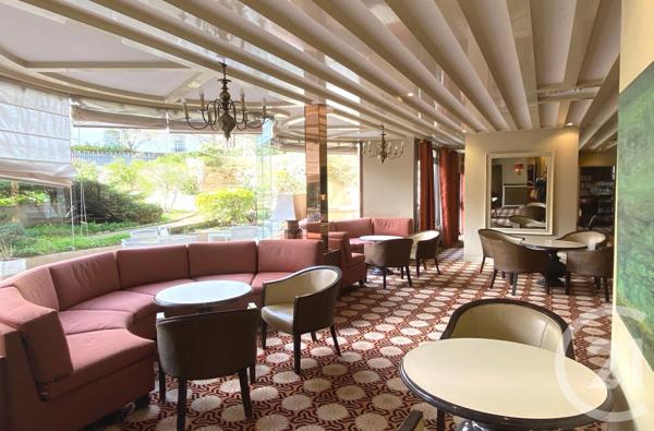 Appartement F2 à vendre  2 pièces - 57 m2 PARIS - 75017