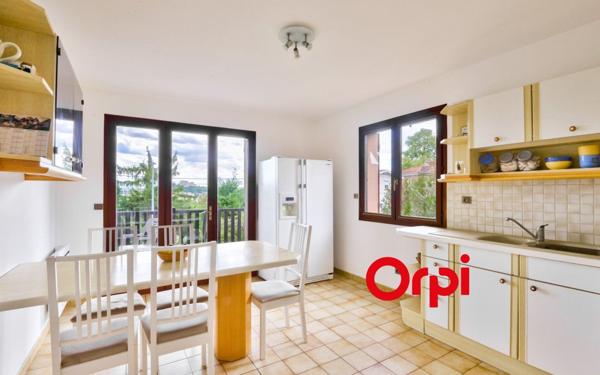 Maison à vendre    5 pièces •  Sainte-Foy-lès-Lyon