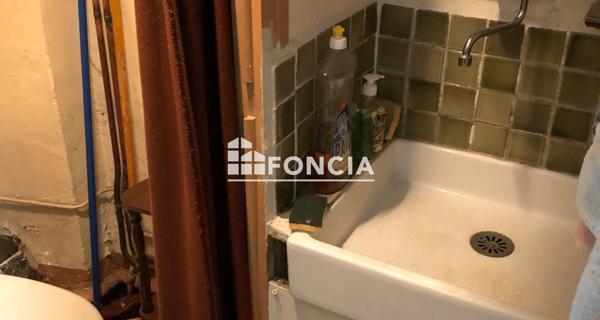 À vendre Local commercial 62 m² - Saint-étienne 42000