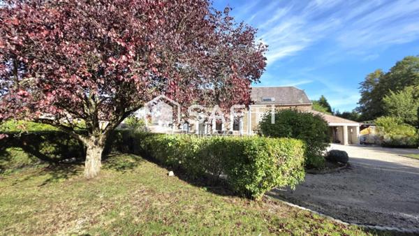 Très belle longère T6 de 163m², habitable de plain pied, sur un parc de 1884m²