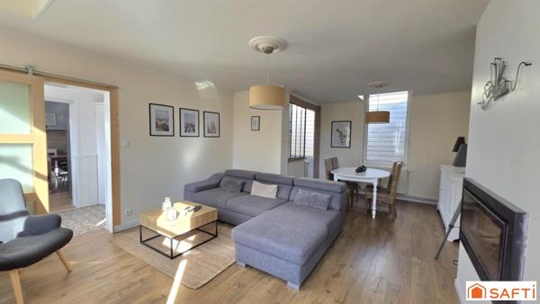 Très belle longère T6 de 163m², habitable de plain pied, sur un parc de 1884m²