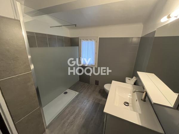 MAISON À VENDRE DE 6 PIÈCES DE 136,00 M²