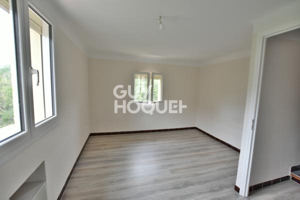 MAISON À VENDRE DE 6 PIÈCES DE 136,00 M²