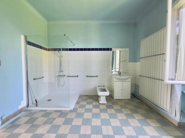 Propriété GENLIS terrain de 2048m²