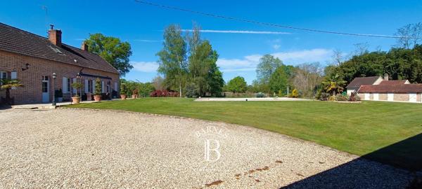 Salbris, Fermette 5 Chambres  à vendre