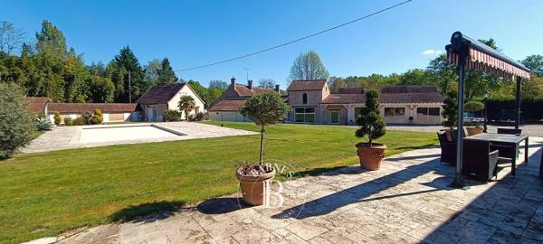 Salbris, Fermette 5 Chambres  à vendre