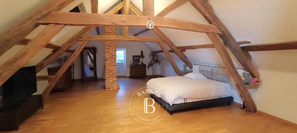 Salbris, Fermette 5 Chambres  à vendre